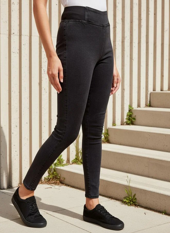 Freehand Black Skinny Fit Solid Jegging