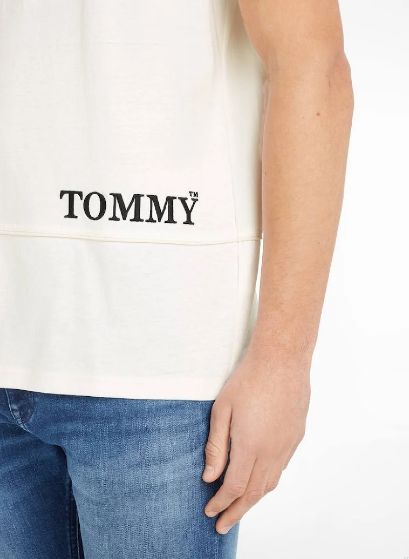 TOMMY JEANS Men's Logo Embroidered Short Sleeves T-Shirt, White