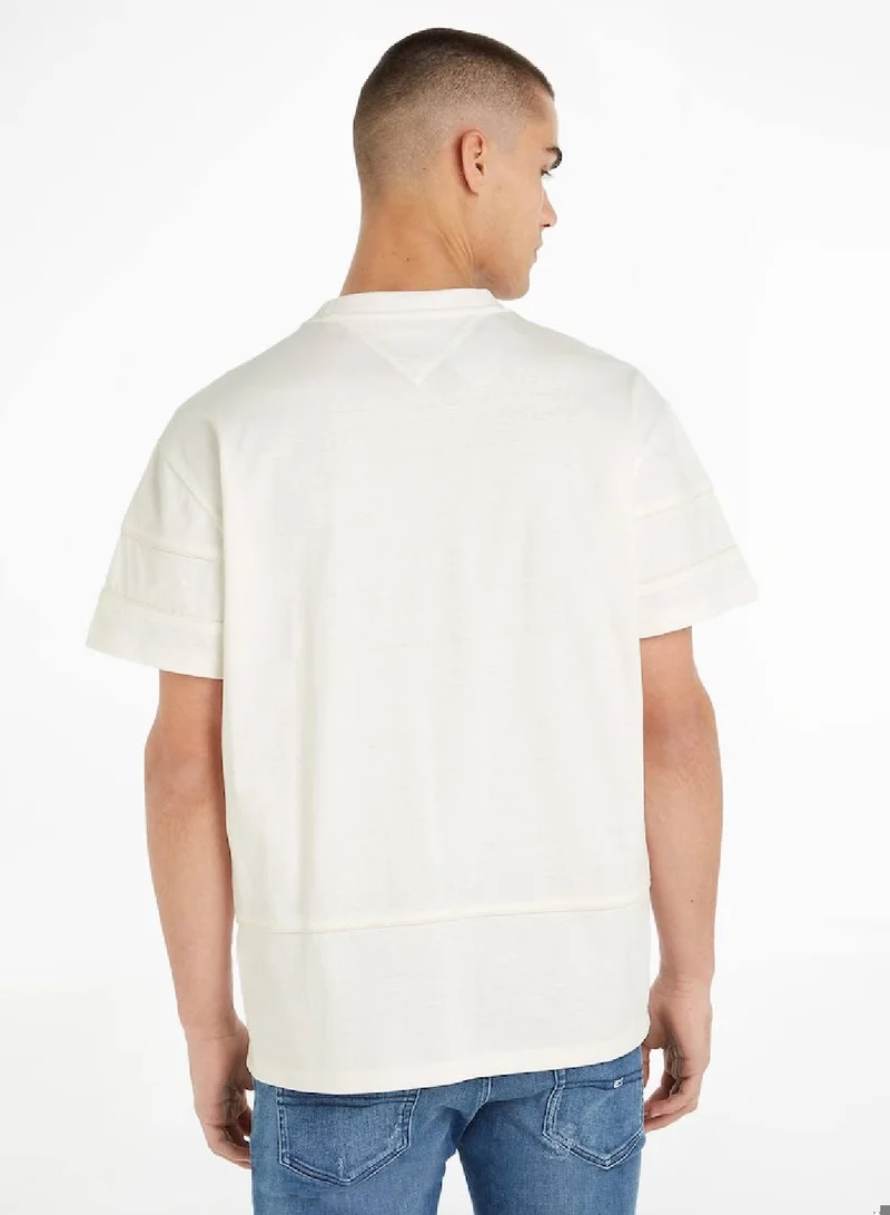 TOMMY JEANS Men's Logo Embroidered Short Sleeves T-Shirt, White