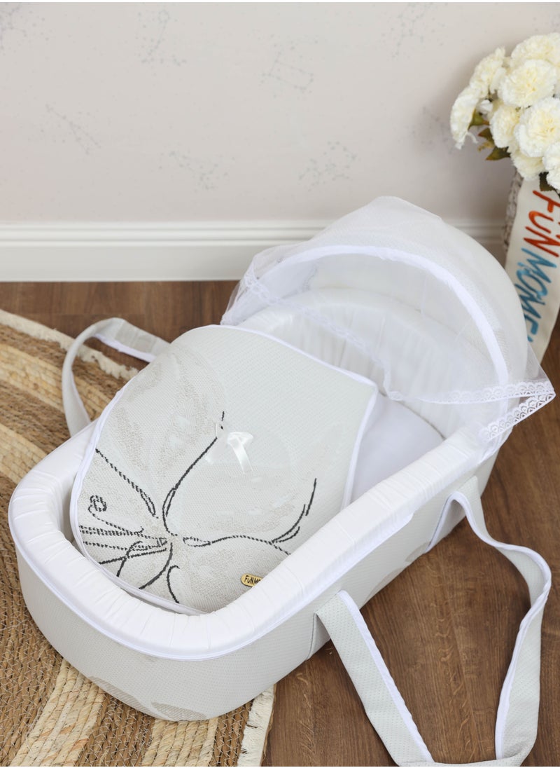 FUN MOMENT - Portable Baby Cot with Thick Padded Seat with High Quality Material - Image 1
