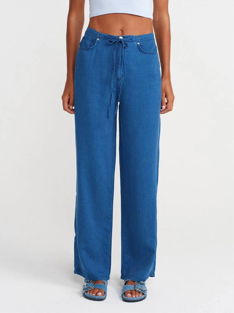 DILVIN Mid-Waist Wide-Leg Striped Tencel Jeans - Image 4