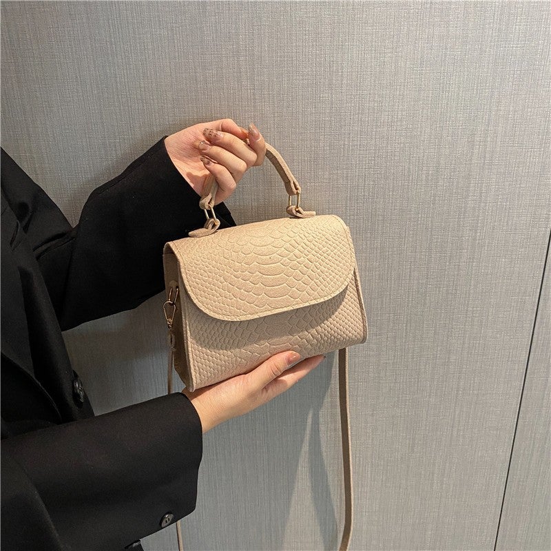 Underarm Bag Korean Style 2023 Spring Popular Felt Bag Crocodile Pattern Indentation Niche Crossbody Bag Small Square Bag Shoulder Bag - Image 3