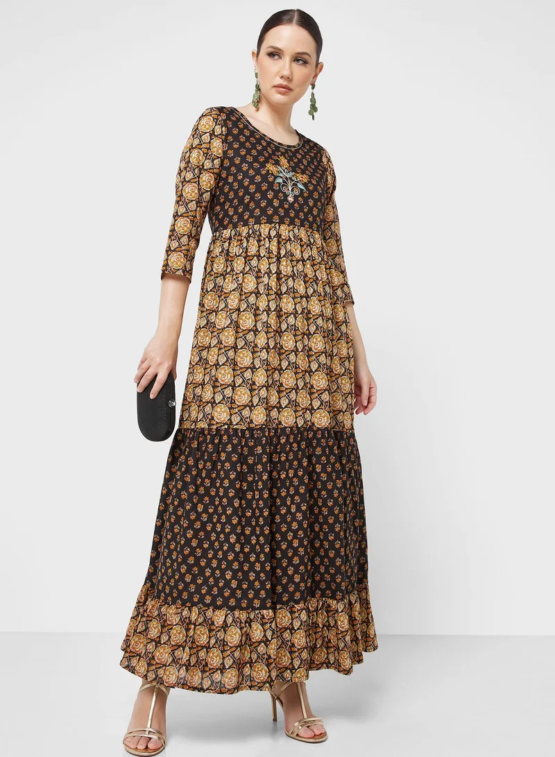 ARABIAN CLOSET Embroidered Crew Neck Jalabiya