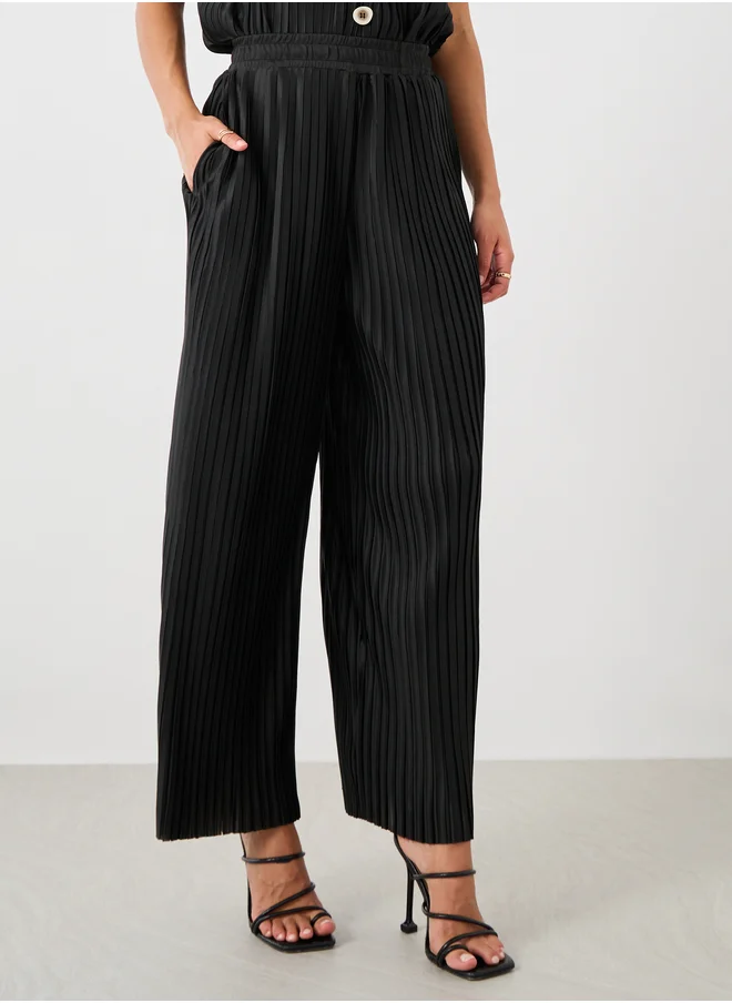 Styli Styli Pleated Elasticated Waistband Wide Leg Pants
