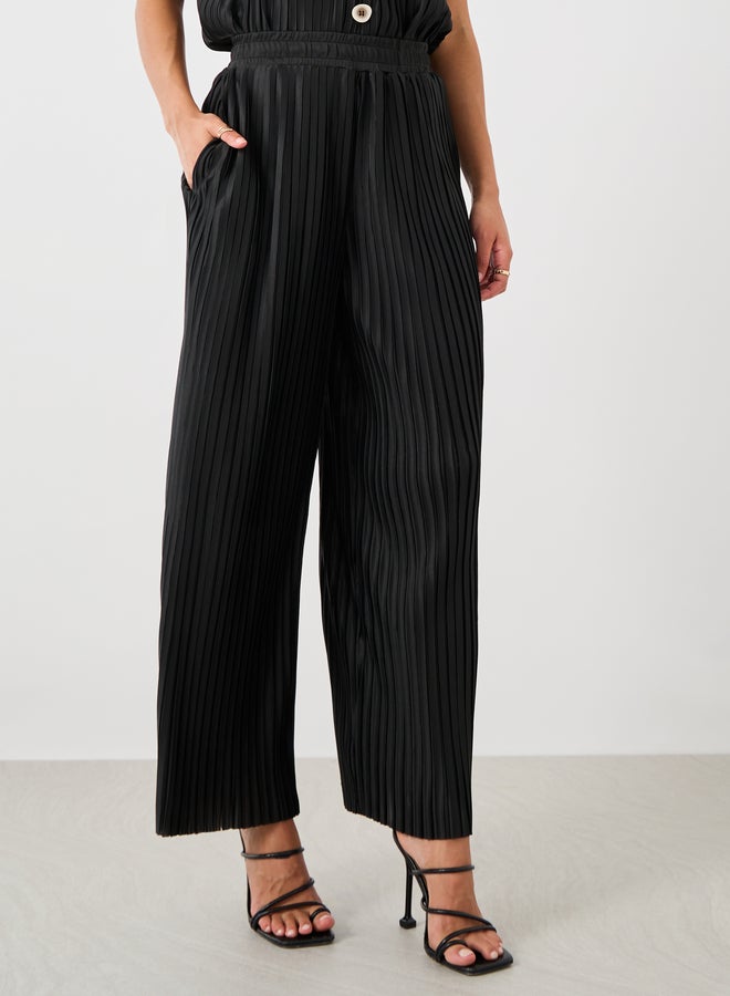 Styli Styli Pleated Elasticated Waistband Wide Leg Pants  - Image 2