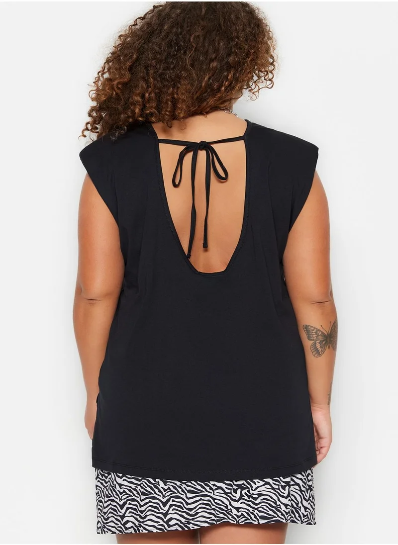 ترينديول كيرف Low Back Knitted T-Shirt