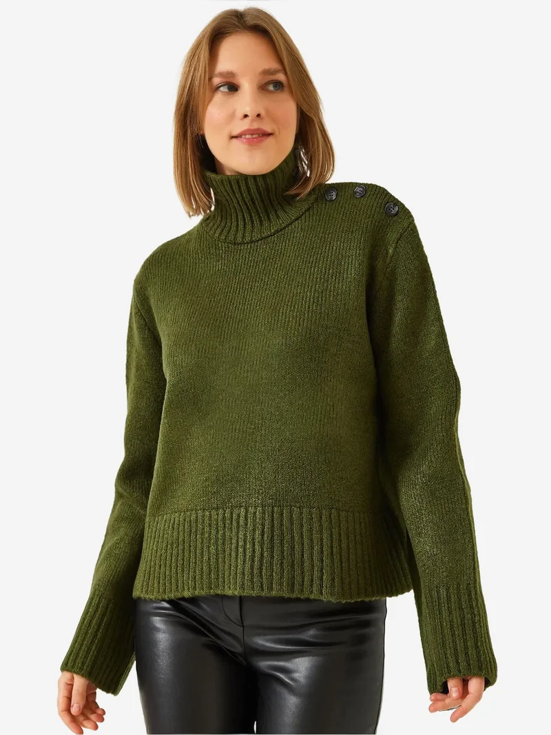 Bianco Lucci LUCCI Oversized Turtleneck Button Sweater