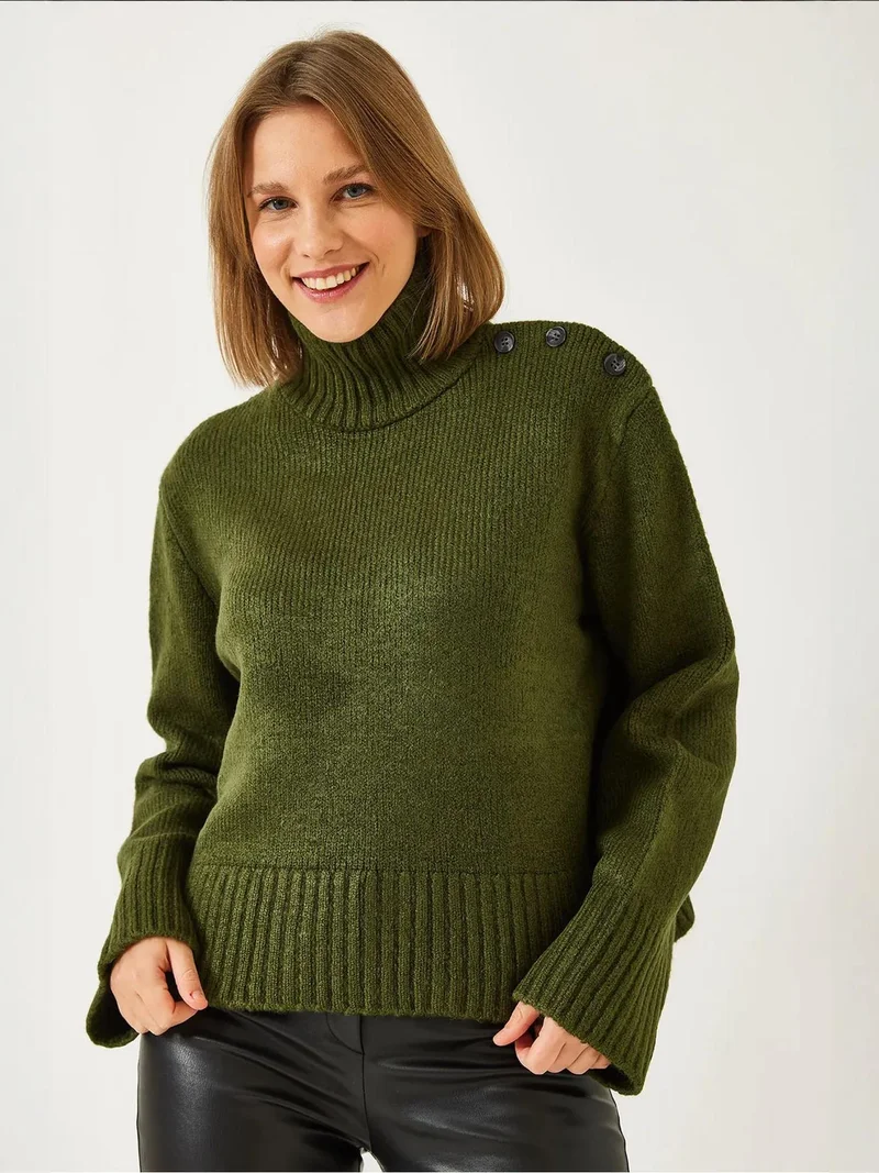 Bianco Lucci LUCCI Oversized Turtleneck Button Sweater