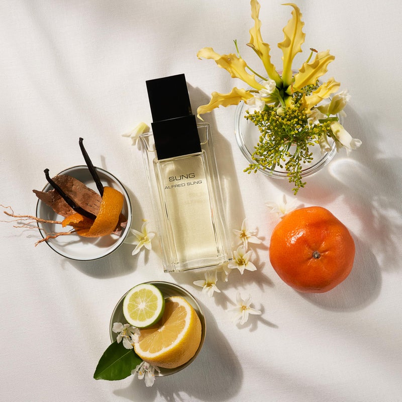 ALFRED SUNG عطر ألفريد سونغ للنساء، سونغ أو دو تواليت بخاخ، هدية لها، 3.4 أونصة سائلة - Image 2