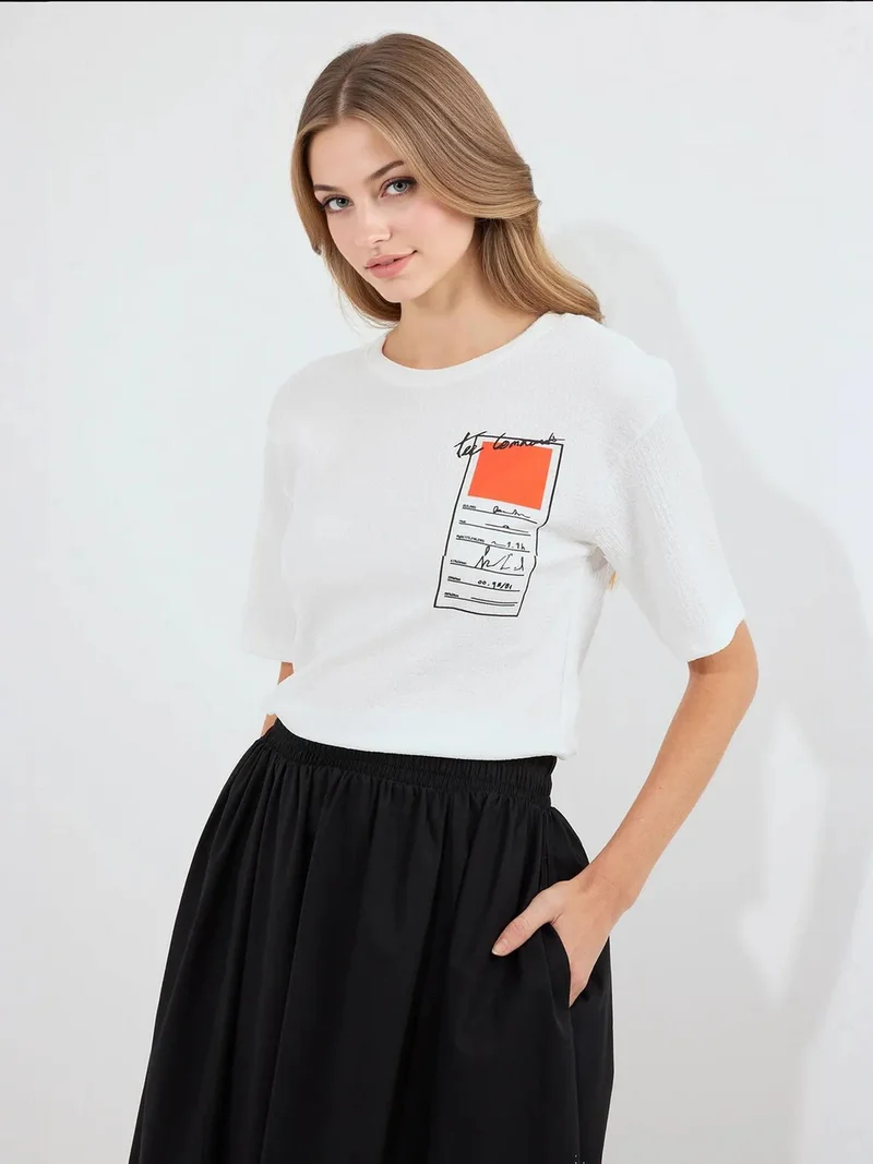 بيغ دارت تيشيرت برقبة دائرية وأكمام قصيرة مطبوع