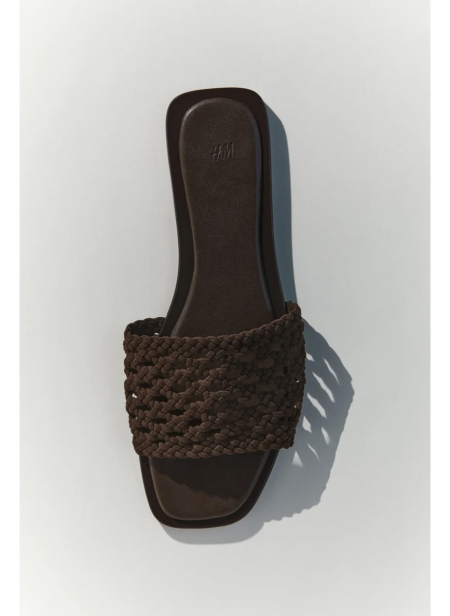اتش اند ام Braided Sandals