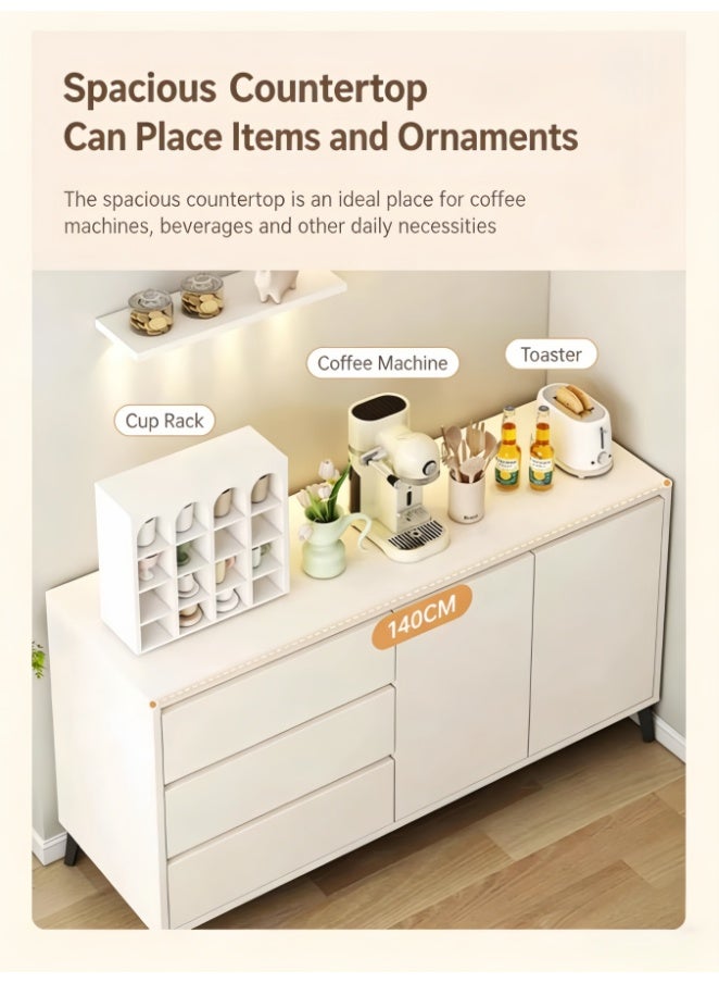 خزانة جانبية فرنسية كريمية بتصميم بسيط - 3 أدراج وبابين للتخزين، سطح عمل واسع 140 سم، أرجل معدنية متينة ومشبك مضاد للانقلاب لغرفة المعيشة/المطبخ/غرفة الطعام (DSG044) - Image 4