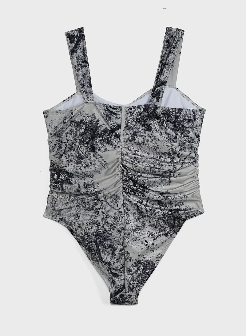In The Style Curve Printed Sleeveless Body