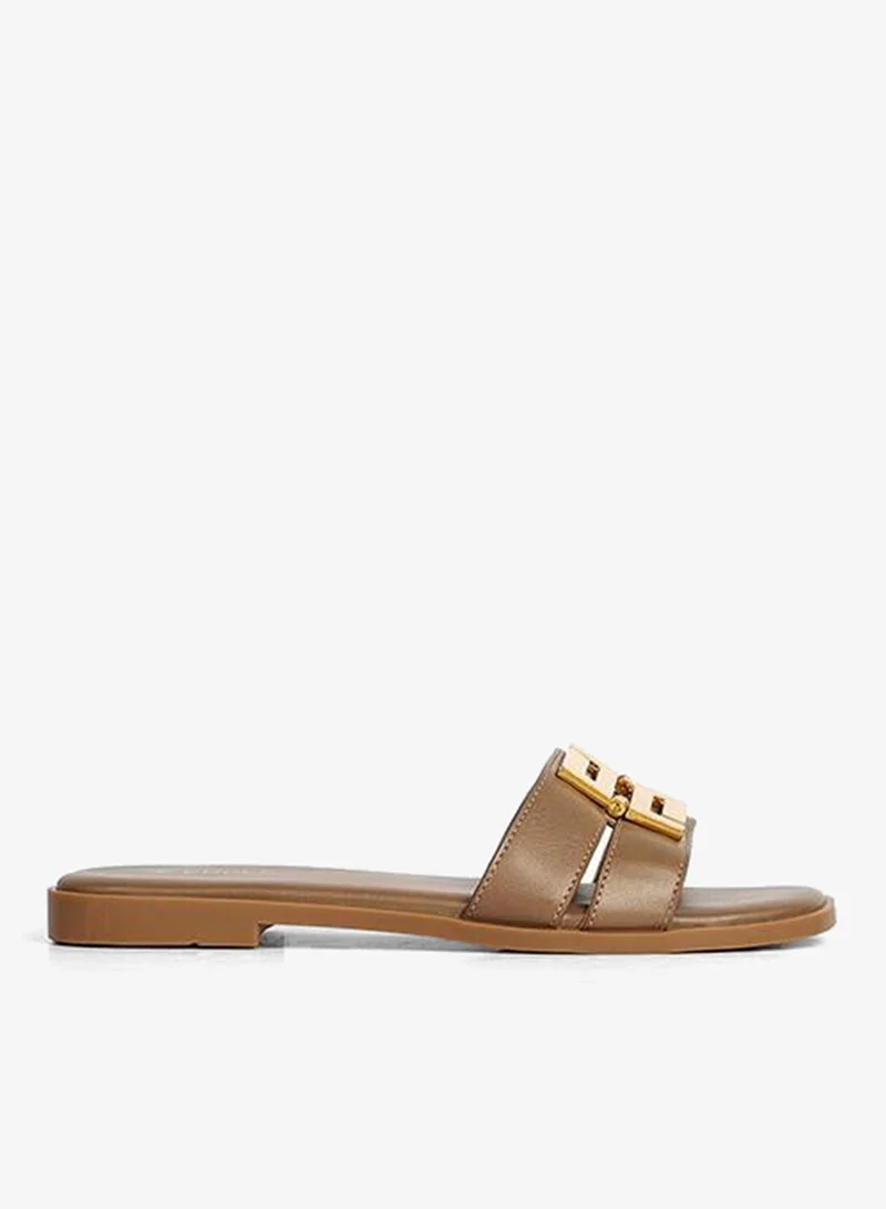 Cuple Ladies Lifestyle Slides