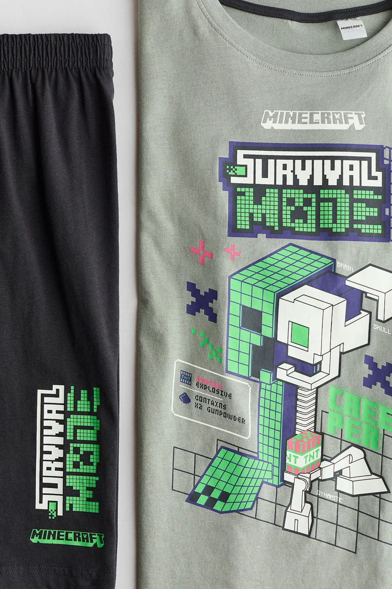 اتش اند ام بيجاما من القطن مزينة بطبعة