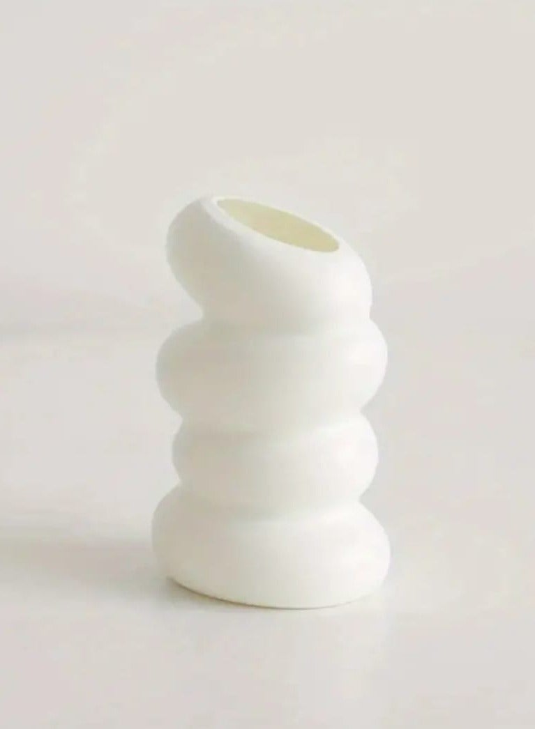 إل ديس مزهرية بلاستيكية بيضاء حلزونية أنيقة مستوحاة من الطراز الاسكندنافي للمنزل والمطبخ وغرفة المعيشة والمكتب وغرفة النوم - Image 4