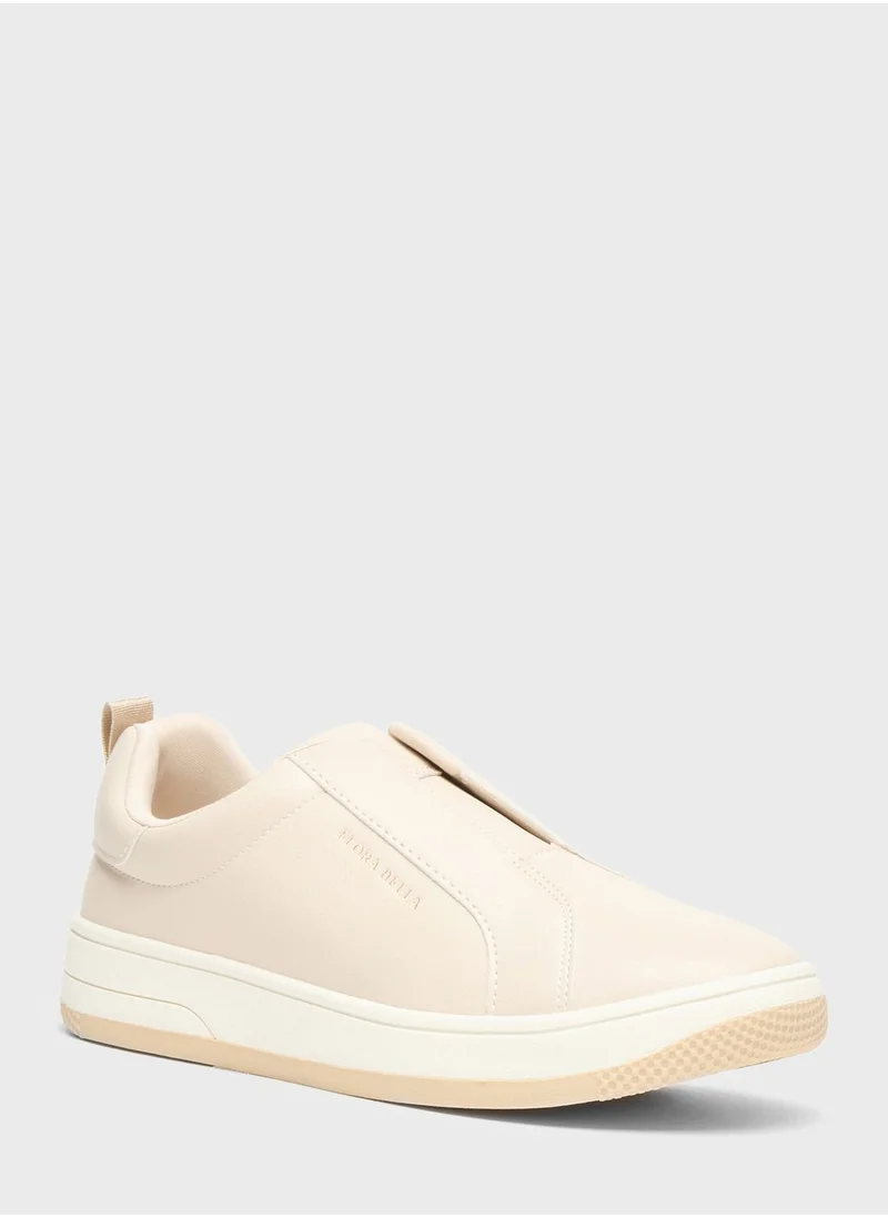 شو اكسبرس Lace Up Low Top Sneakers