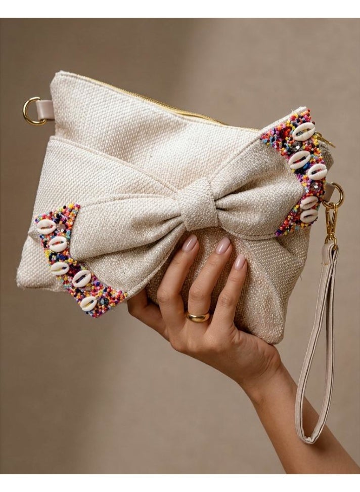 Elegant women's handbag decorated with pearls and shells - Image 2