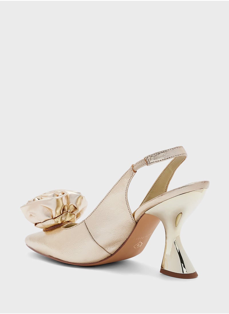 Katy Perry - Close Toe Flower Detail Mid Heel Pumps - Image 1