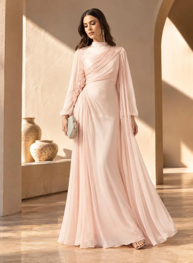نمشي x ثوب سهرة بأكمام وذيل