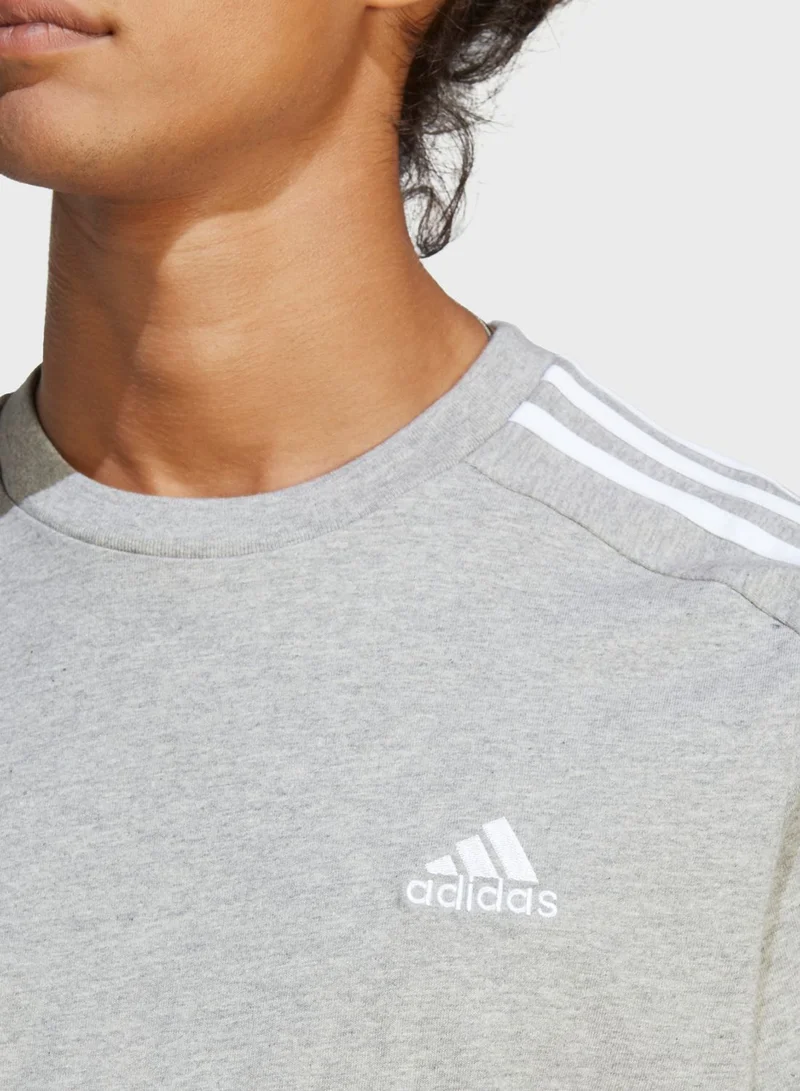 adidas تيشيرت جيرسي بخطوط الماركة الثلاث