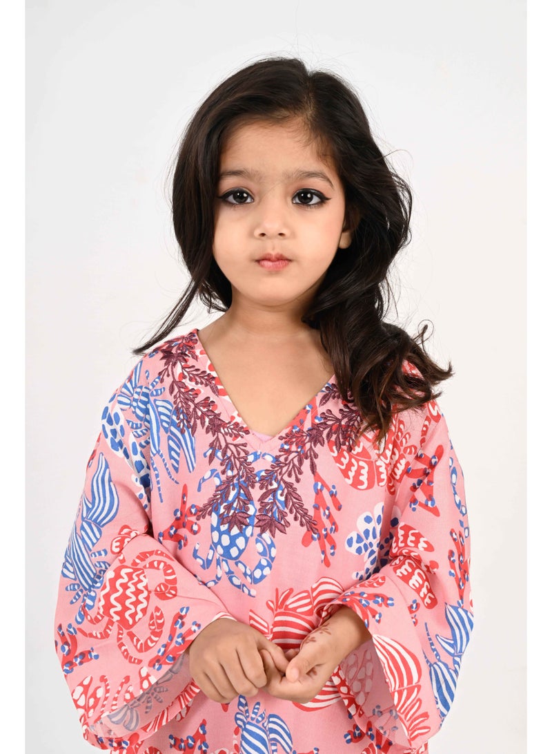 Linelle Kids Jalabiya – Pink Base with Multicolored Abstract Floral Print and Embroidery Detailing - Image 4