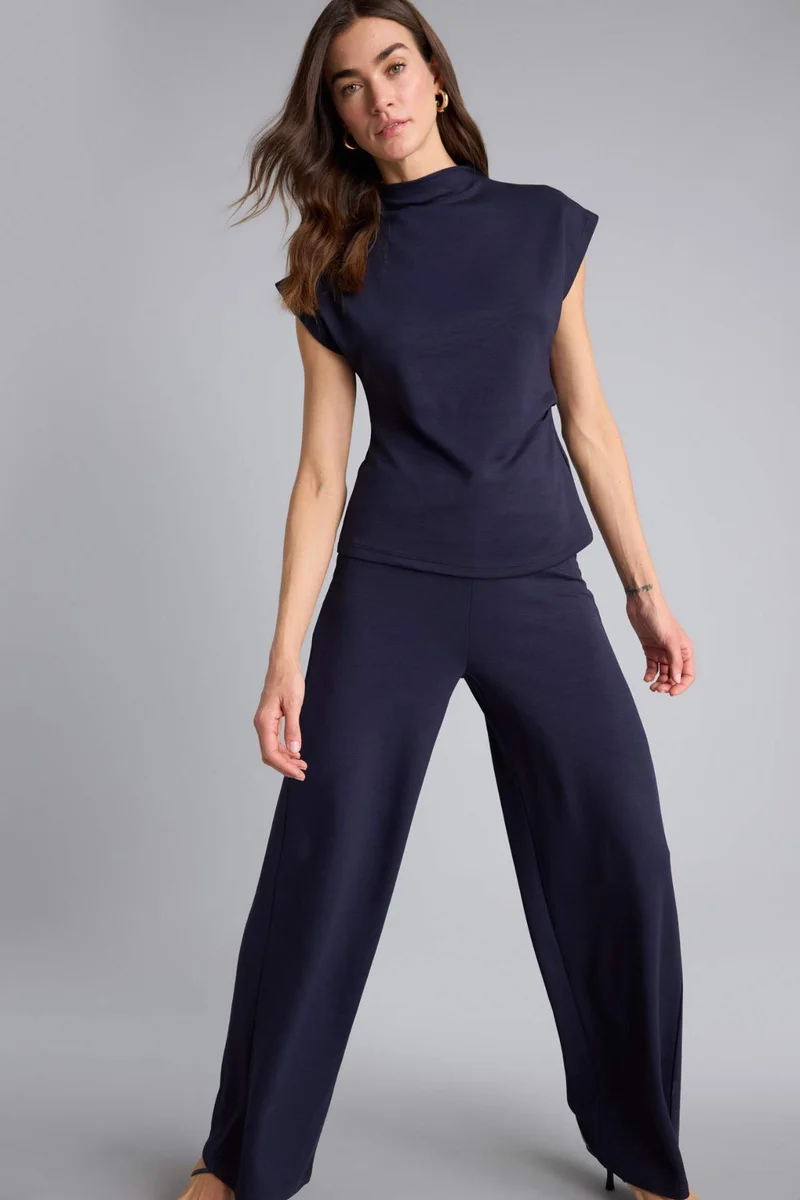 ديفاكتو Wide Leg Trousers