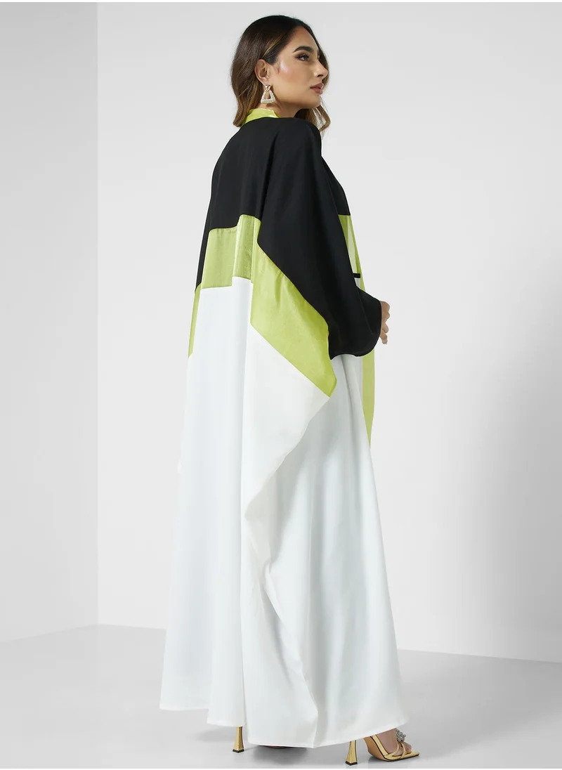 Khizana Colorblock Detail Abaya With Sheila