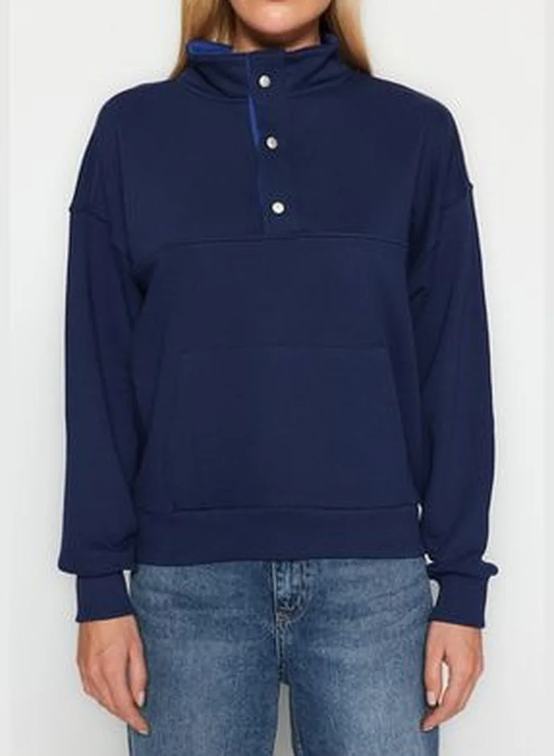 trendyol Navy Blue Regular/Normal Fit Stitching Detail with Press-studs Stand Up Collar Thick Knitted Sweatshirt TWOAW24SW00040.