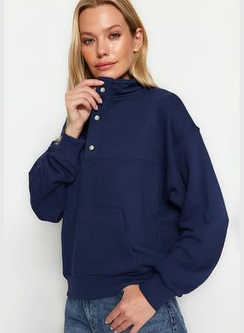 trendyol Navy Blue Regular/Normal Fit Stitching Detail with Press-studs Stand Up Collar Thick Knitted Sweatshirt TWOAW24SW00040.