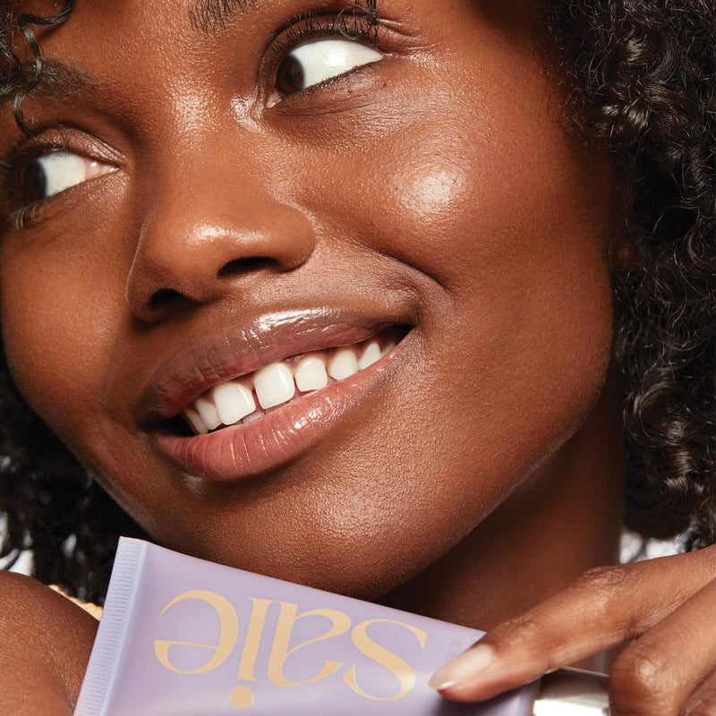 Saie Sunvisor Broad Spectrum Sunscreen Moisturizer SPF 35 - Hydrating Daily Face Sunscreen with 100% Sheer Mineral Zinc Oxide, Hyaluronic Acid + Vitamin C for Radiant, Dewy Skin (1.35 fl oz) - Image 4