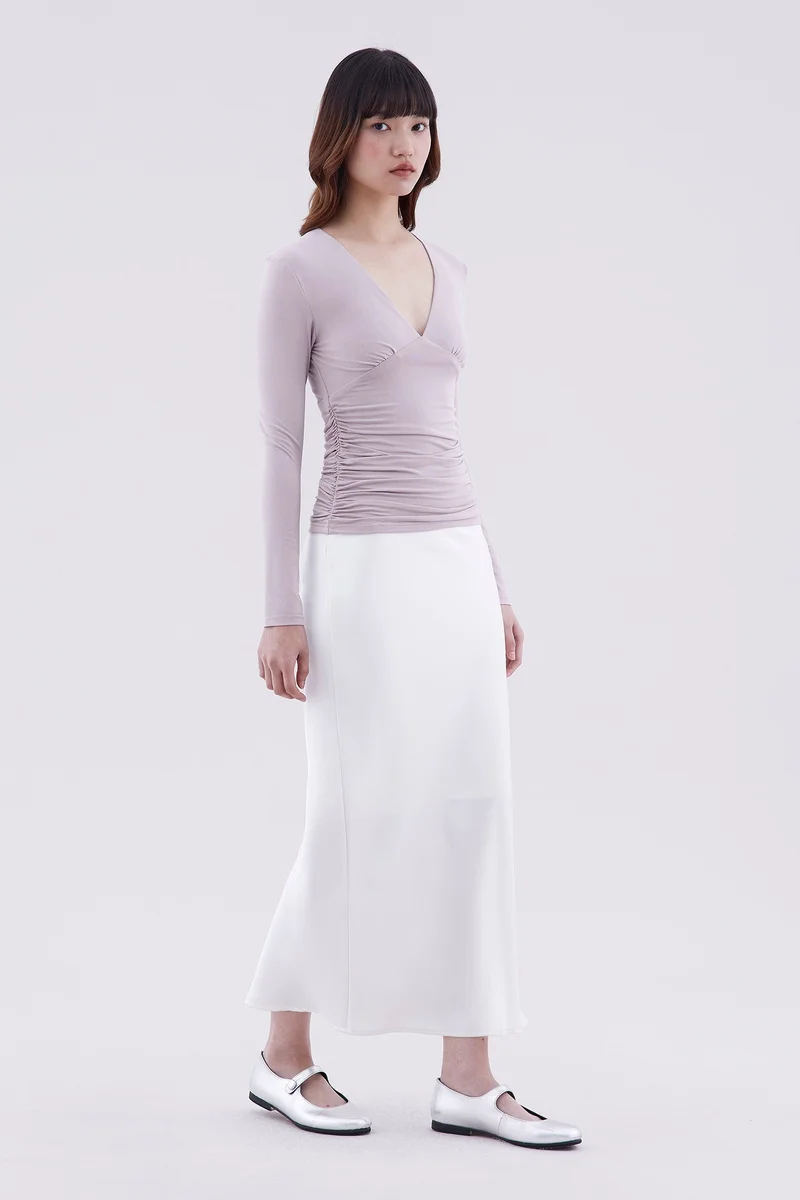 ذا اديتورز ماركت Odivia V-Neck Ruch Top