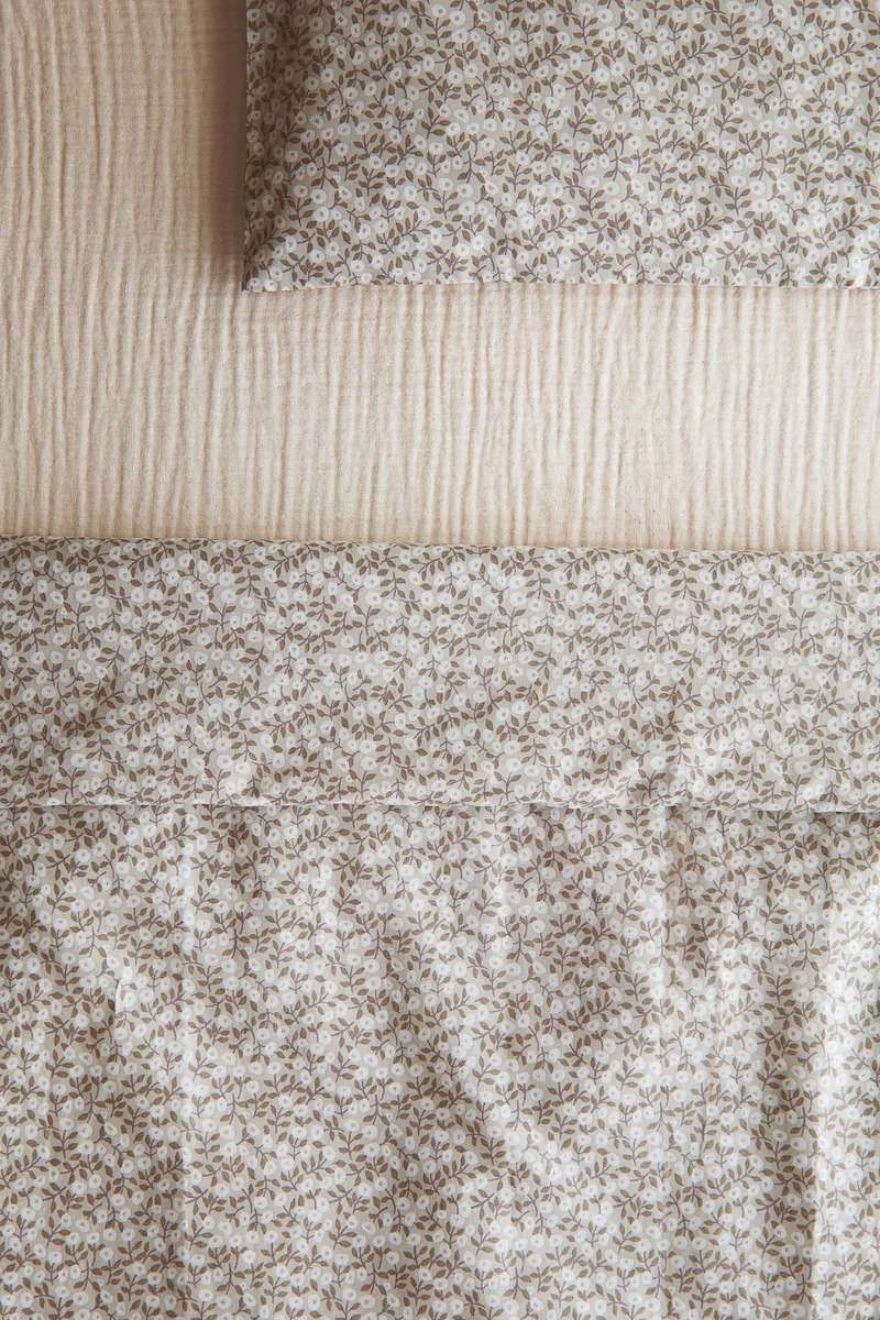 H&M Muslin cot fitted sheet