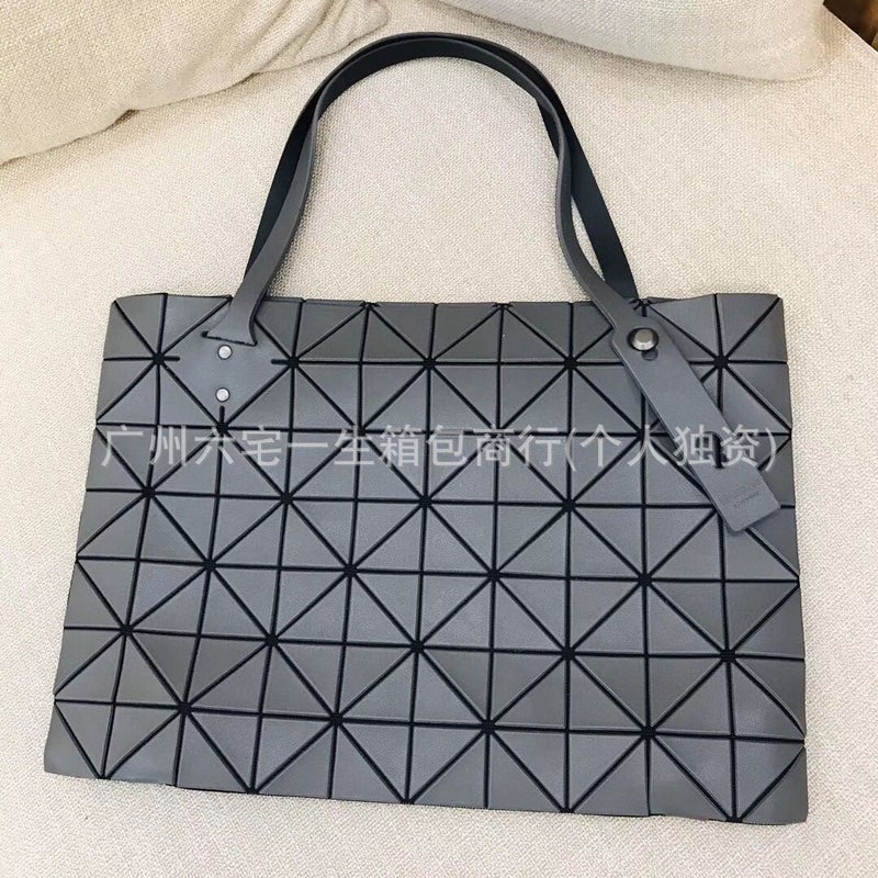Japan New Limited 7*10 Rock Bag Fashion Commuter Shoulder Tote Bag Geometric Rhombus Lifetime Bag - Image 1