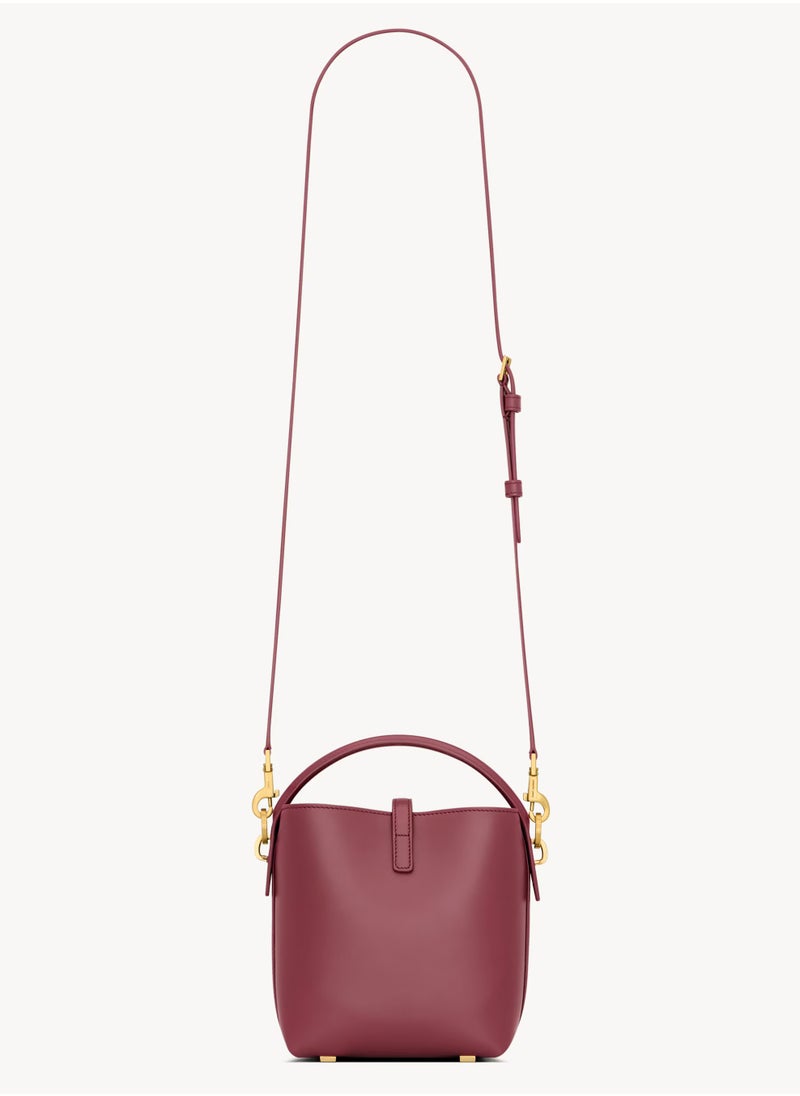 Le 37 YSL Bucket Bag in Smooth Leather