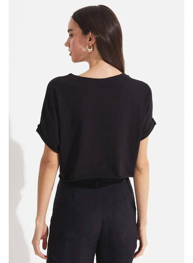 JUNE June Women Crop Pocket Detailed Knitted Tshirt Black