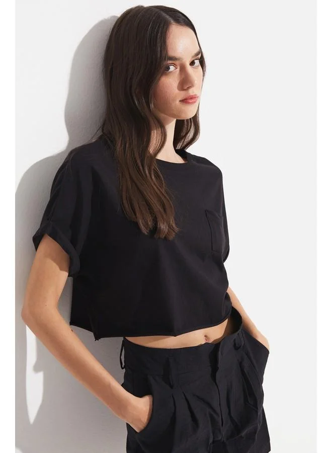 JUNE June Women Crop Pocket Detailed Knitted Tshirt Black