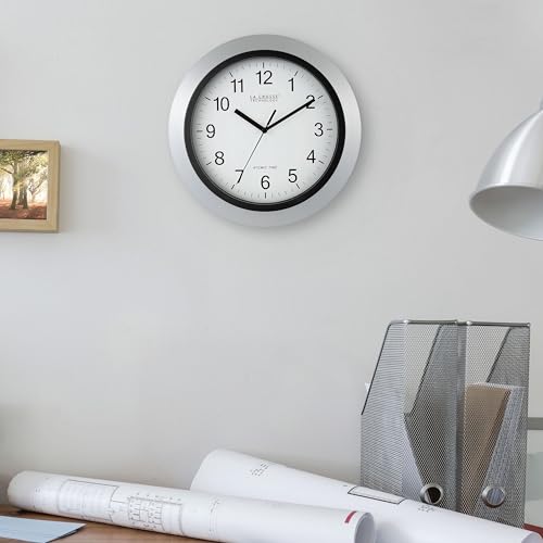 La Crosse Technology WT-3129S 12 Inch Atomic Analog Wall Clock - Image 5