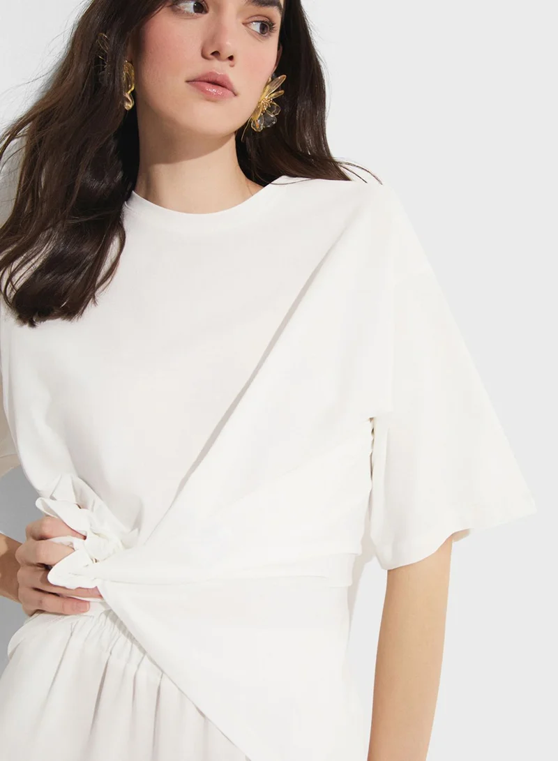 JUNE Crew Neck T-Shirt