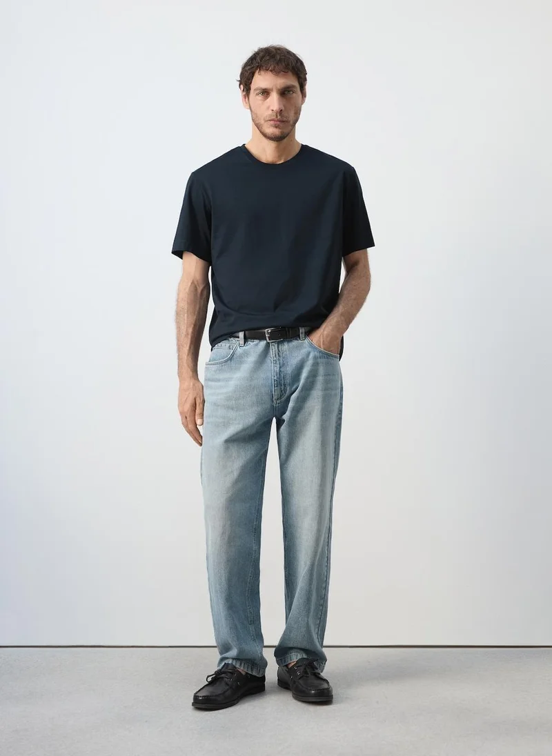 Mango Man 56-NAVY Regular Fit T-Shirt 190Gsm for Men | Best Price UAE