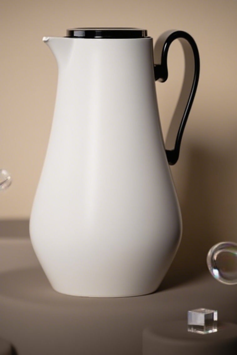 غزال ترمس شاي/قهوة بلاستيكي سعة 1 لتر أبيض/أسود بزجاج بوري سيليكات - Image 1