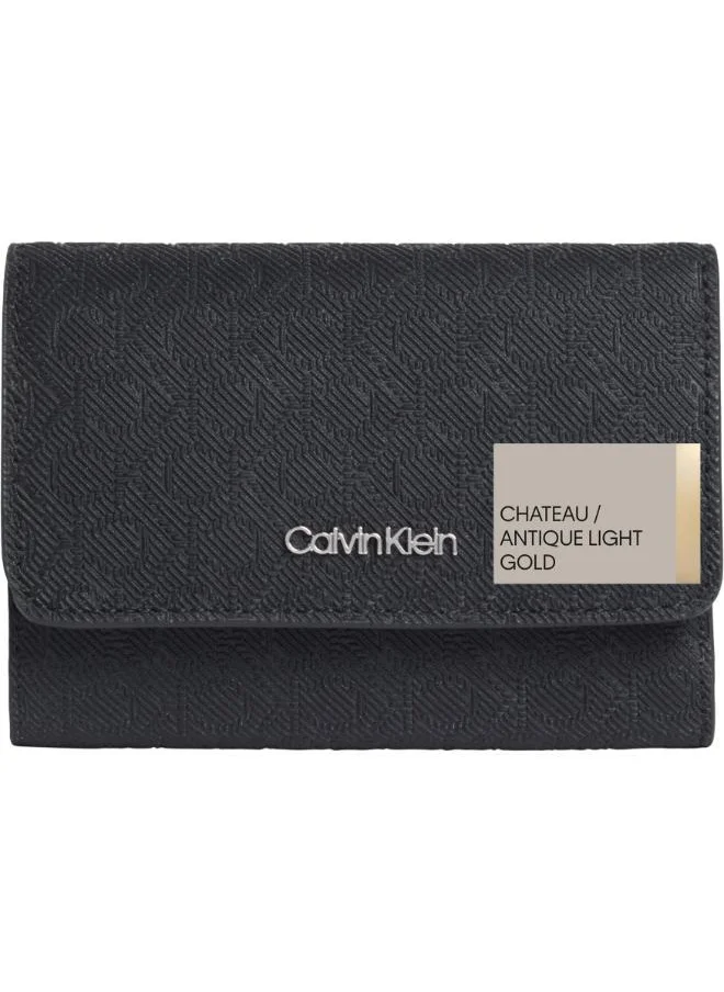 كالفن كلاين Logo Trifold Wallet