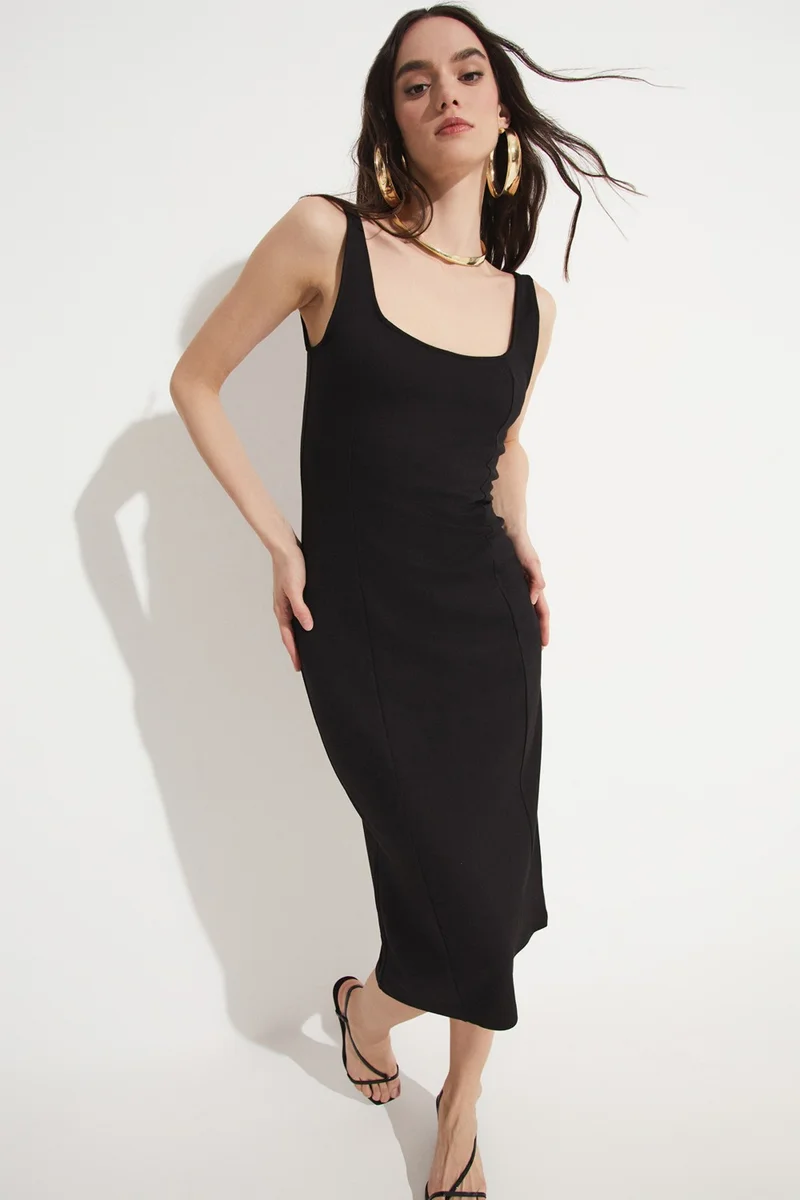 JUNE Sleeveless Midi Dress