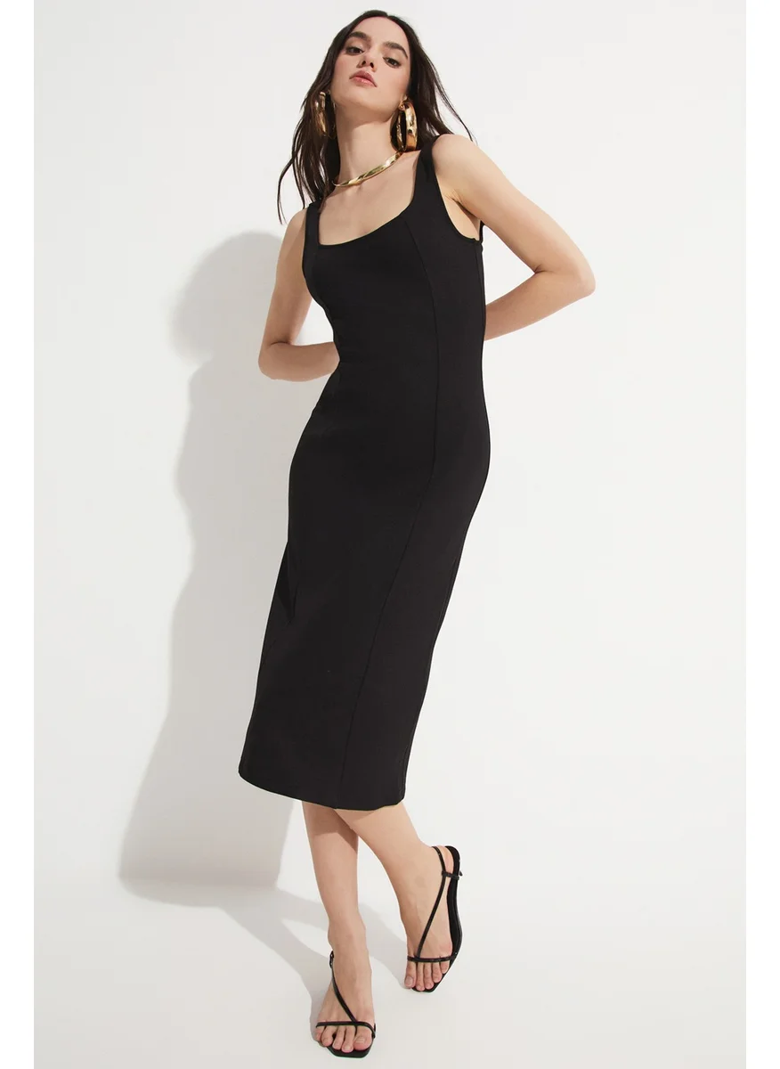 جون Women's Body-Fitting Square Neck Flexible Knitted Midi Pencil Dress
