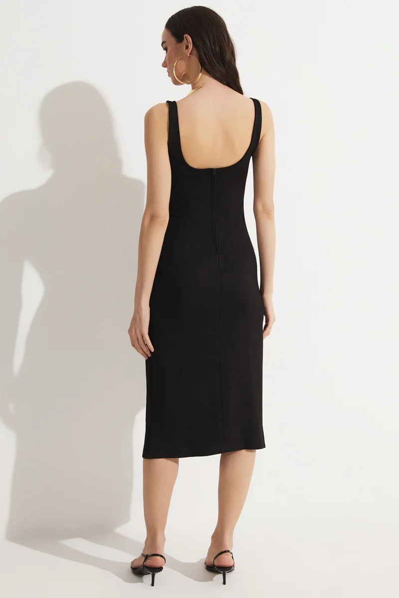 JUNE Sleeveless Midi Dress
