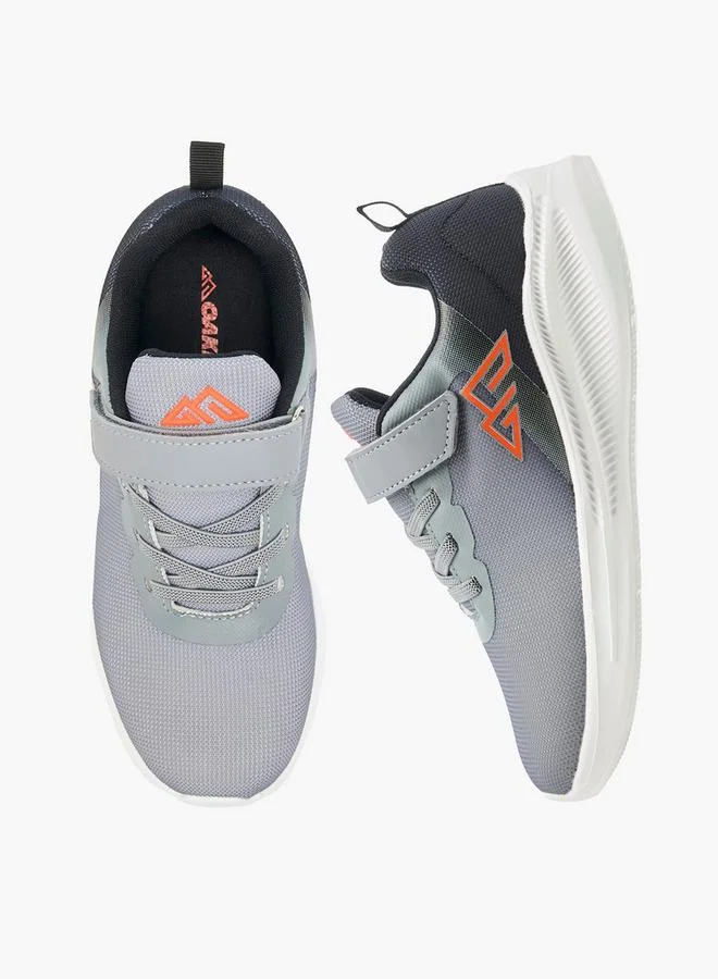 شو اكسبرس أحذية رياضية للأولاد بألوان متداخلة وإغلاق بشريط لاصق