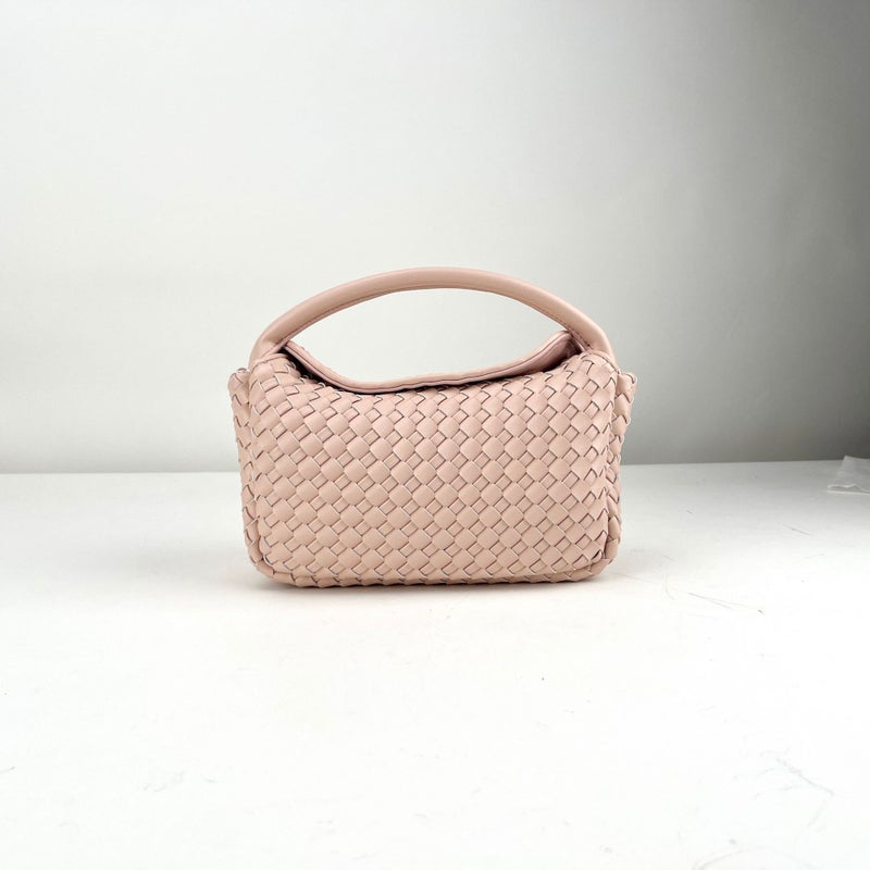 Niche Design Genuine Leather Womens Bag Crossbody Shoulder Bag Underarm Bag Fashionable All-match Mobile Phone Bag Pillow Bag Casual lotus root color 