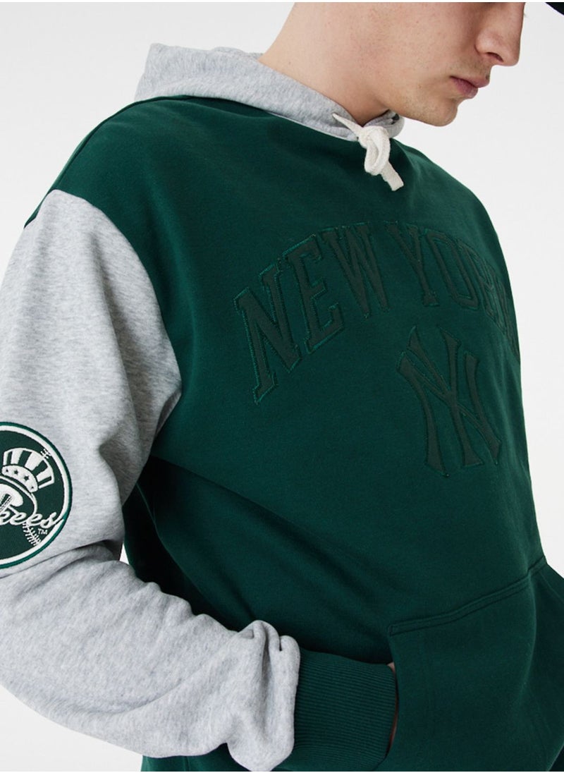 NEW ERA - New York Yankees Oversized Hoodie - Image 1