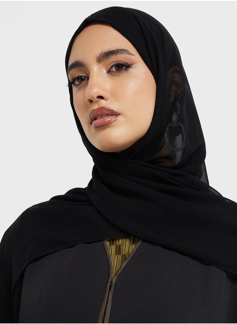 hayas closet V-Neck Embroidered  Flared Sleeve Abaya  - Image 4