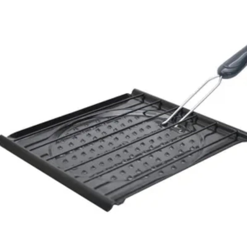 Alark مقلاة الشواء القابلة للطي من ألرك مع ثقوب، مقلاة غير لاصقة مع مقبض قابل للطي من الفولاذ المقاوم للصدأ، أدوات الطهي للتخييم - مقلاة كباب للشواء في الهواء الطلق للدجاج، اللحم، الخضروات [20x20x2.5 سم] - Image 2